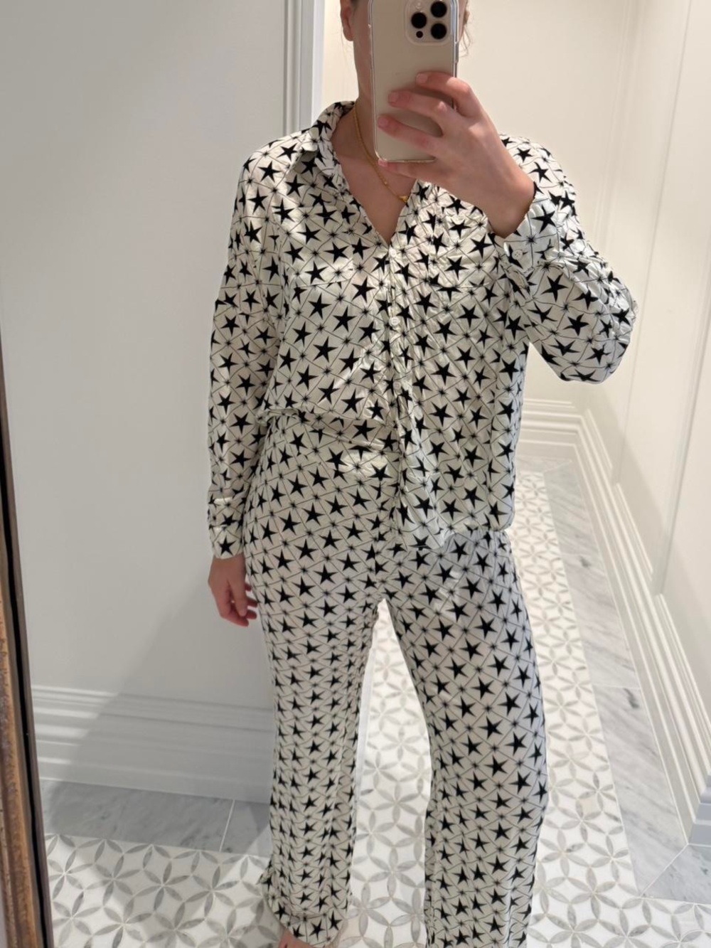 VRG GRL Star-Print Set in White and Black